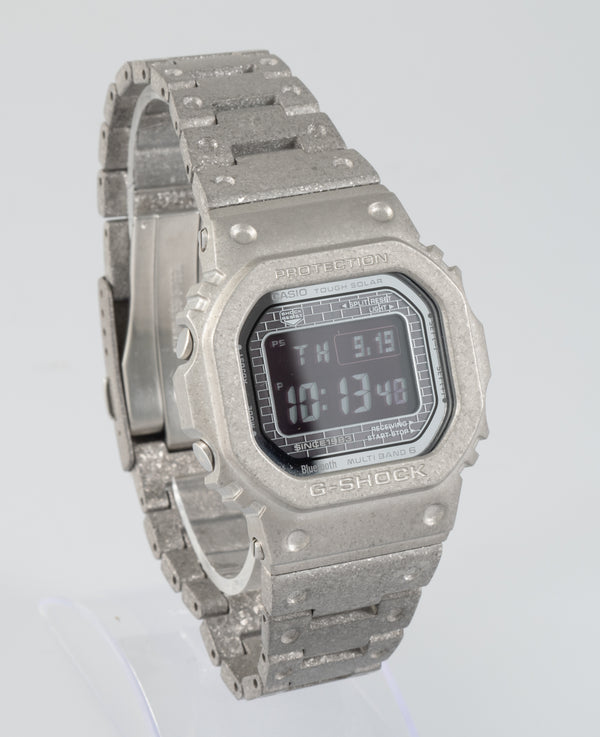 Casio G-Shock 40th Anniversary Recrystallized Ref: GMW-B5000PS-1ER