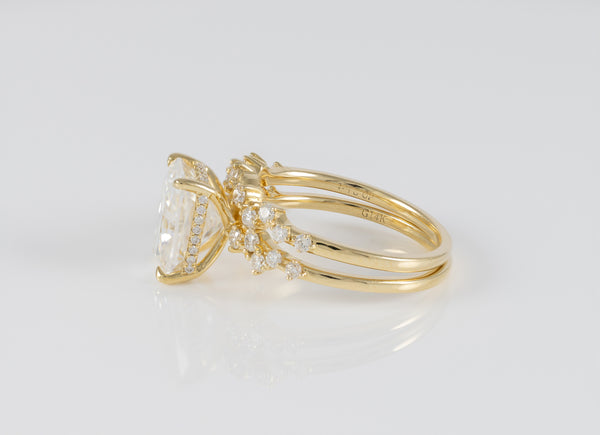 Conjunto de anillo de compromiso y alianza de boda en oro amarillo 14k con moissanita 3.5 ct