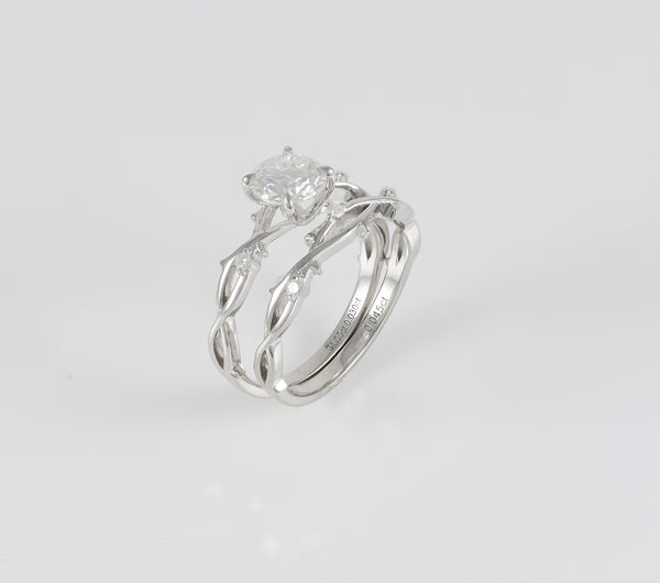 Conjunto de anillo de compromiso y alianza de boda en oro blanco 14k con moissanita 1 ct