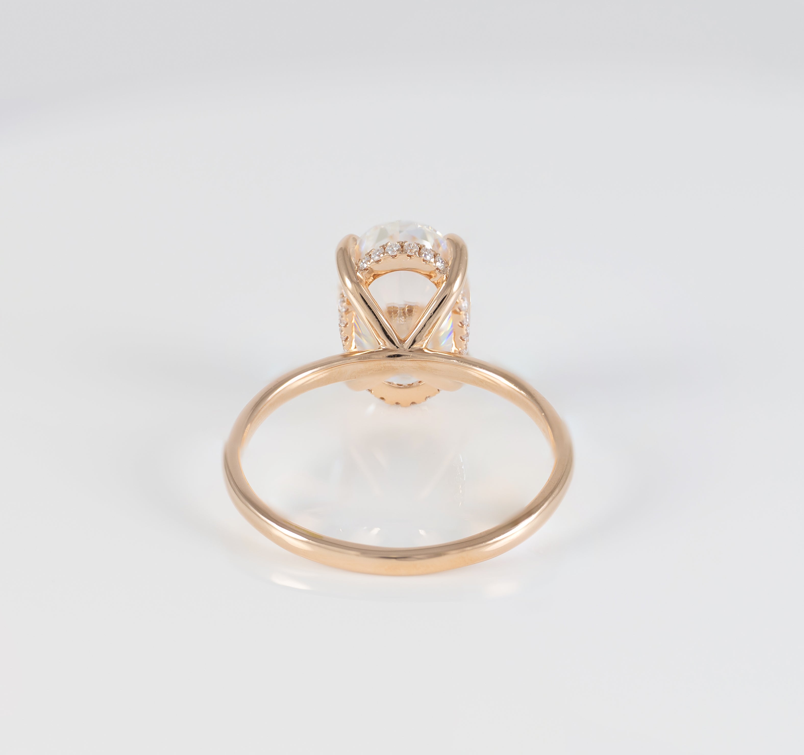 Anillo de compromiso halo oculto oro rosa 14k con moissanita 3.5 ct