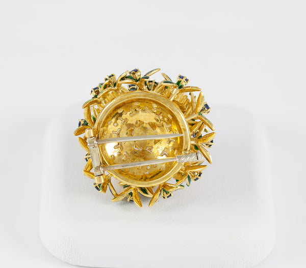 Broche en oro amarillo 18k con coral piel de ángel, zafiros y esmaltado