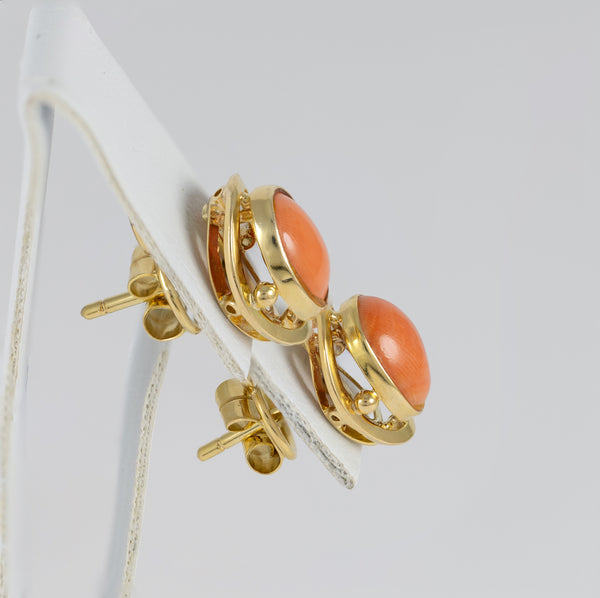 Pendientes en oro amarillo 18k con coral rojo