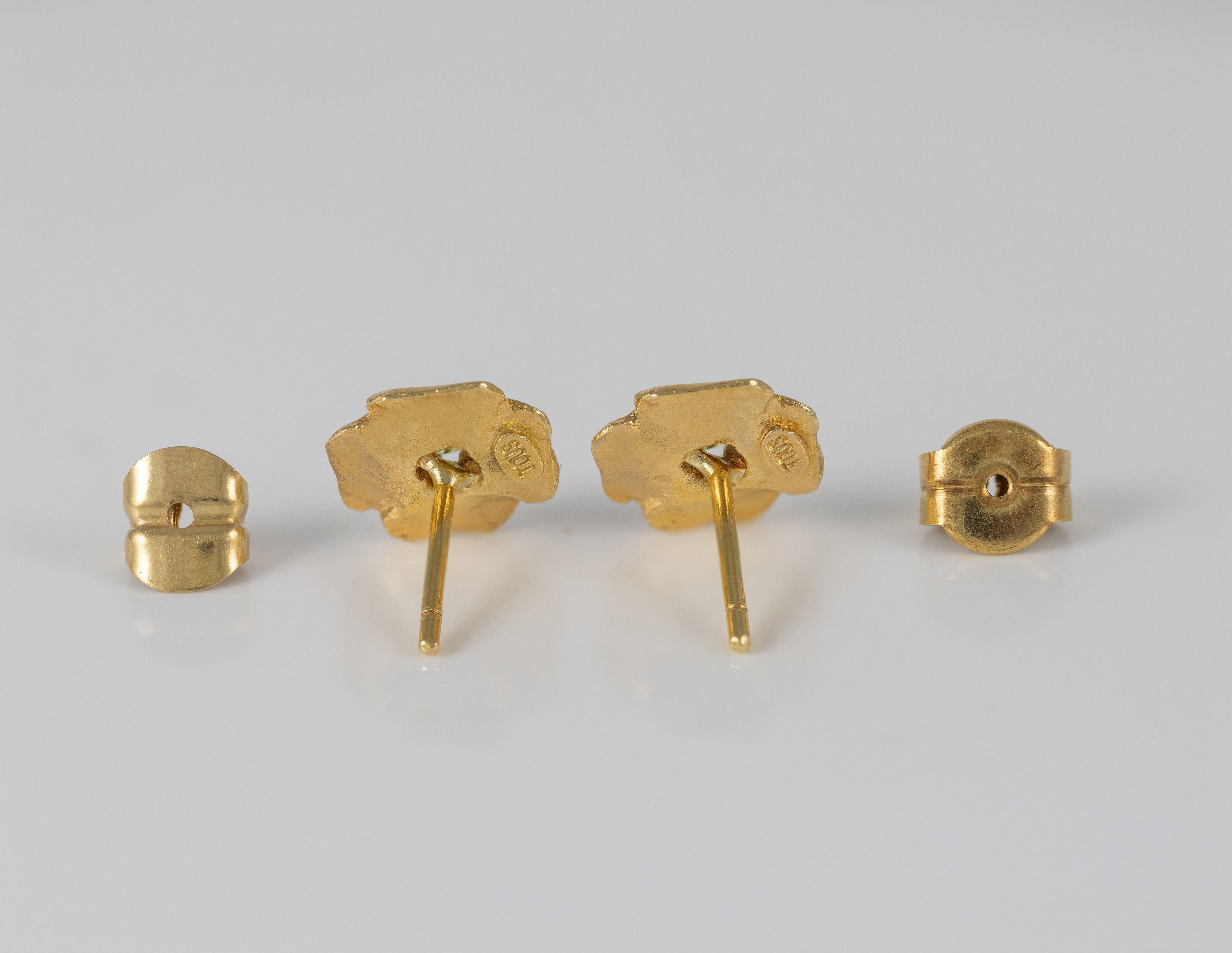 Pendientes Tous Flor oro amarillo 18k con piedras verdes