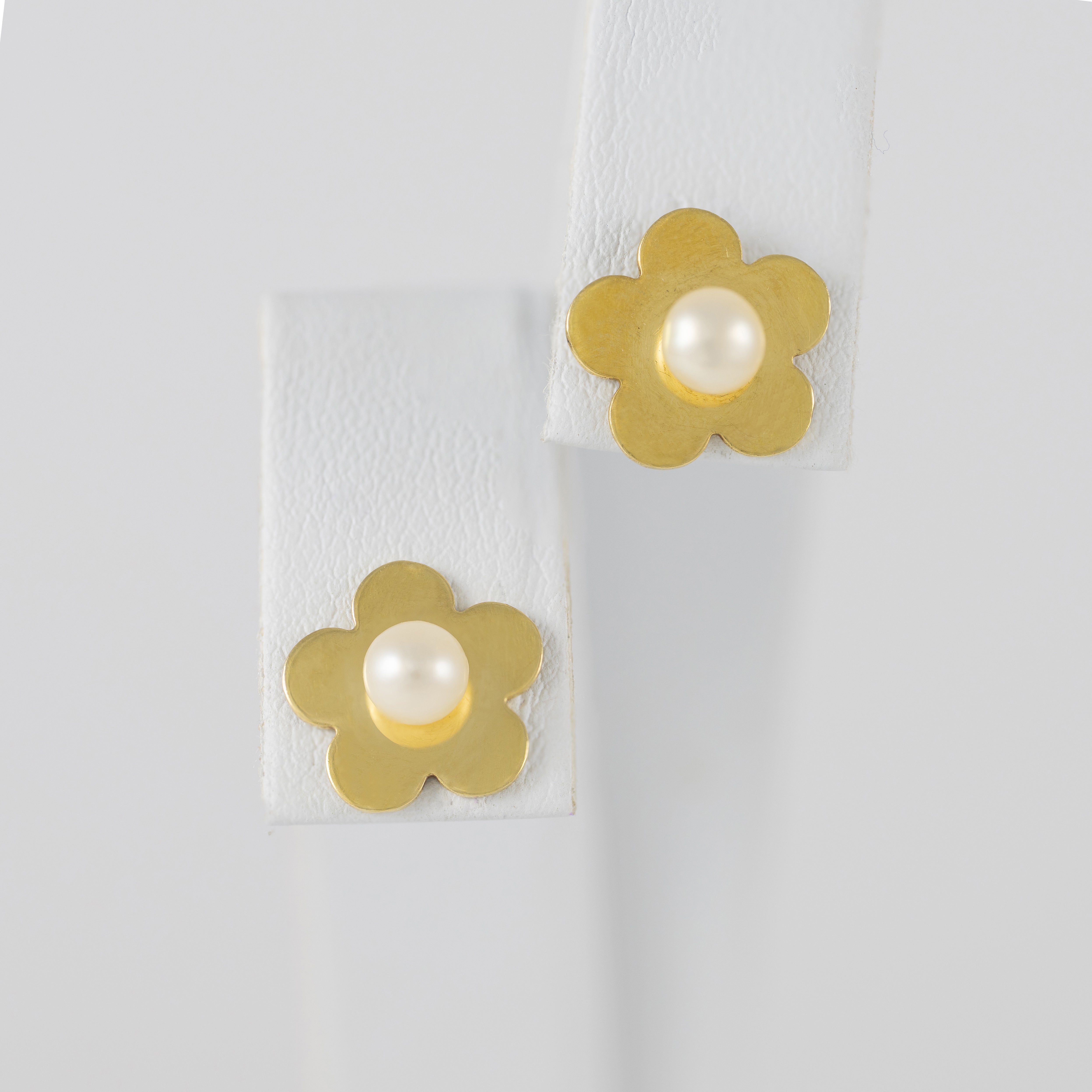 Pendientes Tous Flor oro amarillo 18k con perlas